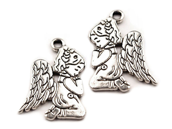 Premium zweiseitiger Cherub-Engelsanhänger aus Metall (17x20 mm) - Platin mit Patina