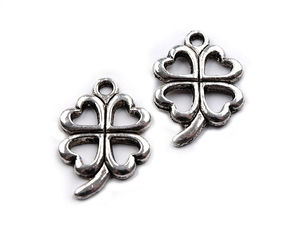 Charm-Anhänger vierblättriges Kleeblatt 15x21 mm