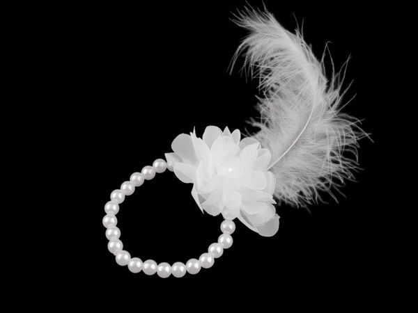 Elegantes Perlenarmband für Brautjungfern zur Hochzeit - Elastisches Brautschmuck-Armband mit Blumen- und Schleifen-Design