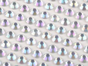 Selbstklebender Strassstein-Aufkleberbogen - Crystal-AB-Effekt, 6 mm (504 Stück)