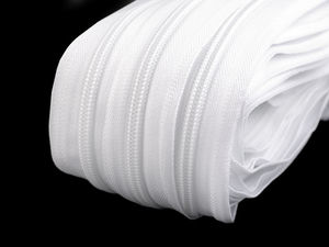 Premium Endlos-Reißverschluss Nr. 5 aus Nylon als Meterware für robuste Projekte und individuelle Längen