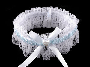 Elegantes Brautstrumpfband aus Spitze mit Herz-Detail - Elastisches Hochzeitsstrumpfband in Geschenkbox