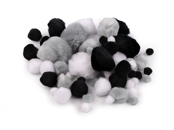 Pompons im Größenmix