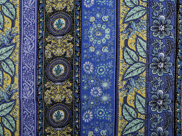 Premium Baumwoll-Canvas mit orientalischem Print - Weiches, leichtes Gewebe für Bekleidung & Deko