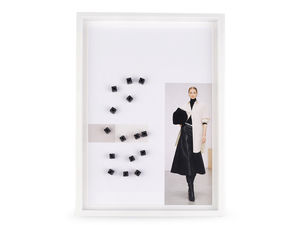 Weißes Magnet-Präsentationsboard mit Rahmen für Knöpfe und Kleinteile, 23 x 32,5 cm